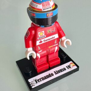 Fernando Alonso 2010 Ferrari F1 formula 1 F1 grand prix pilota figura driver Super suit and super helmet in minifigure from the Max Verstappen store collection.