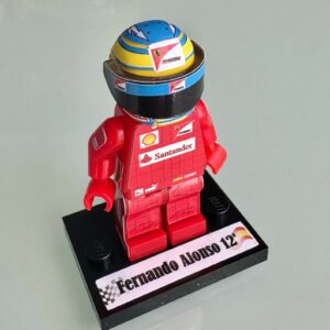 Fernando Alonso 2012 Ferrari F1 formula 1 F1 grand prix pilota figura driver Super suit and super helmet in minifigure from the Max Verstappen store collection.